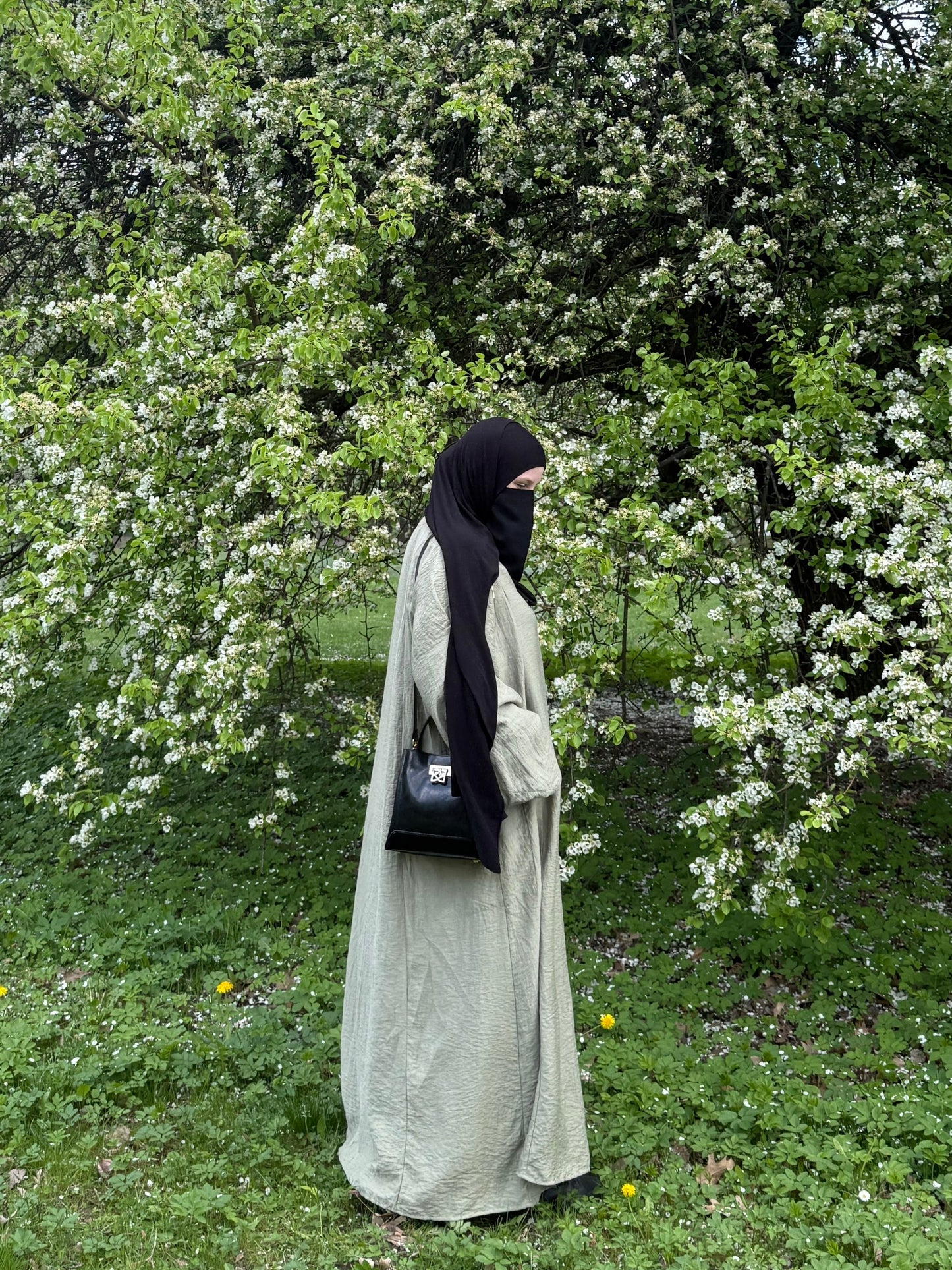 Premium Linen Blend Abaya