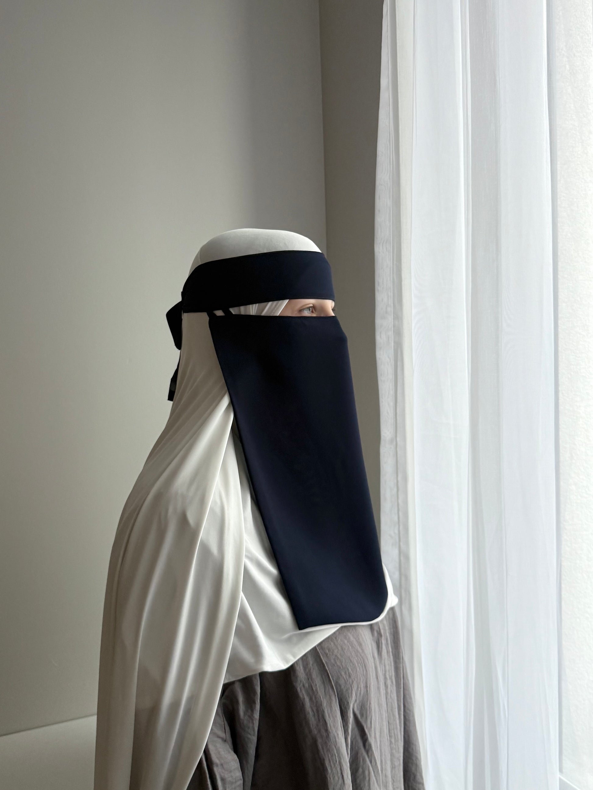 One layer pull down niqab
