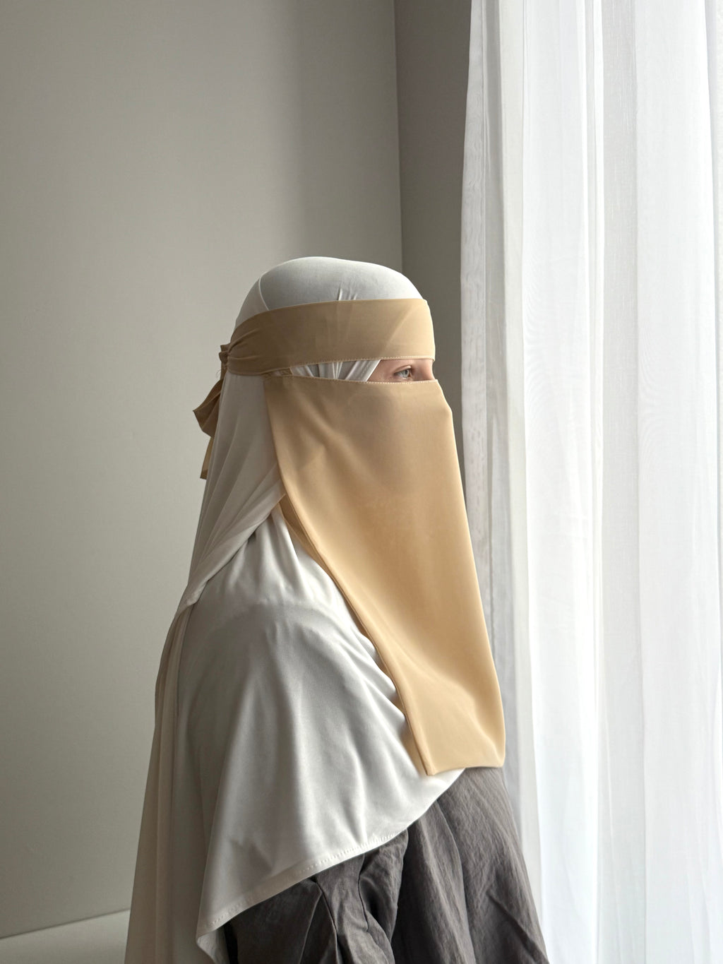 One layer pull down niqab