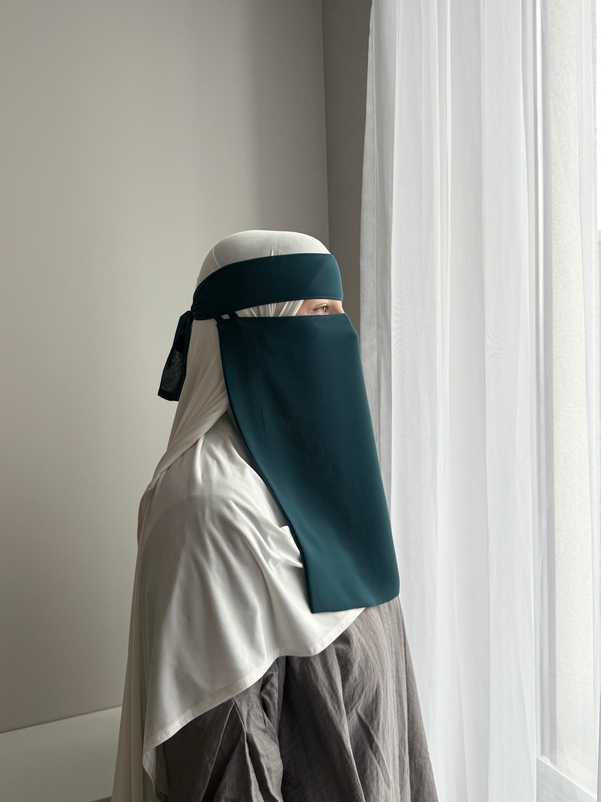 One layer pull down niqab